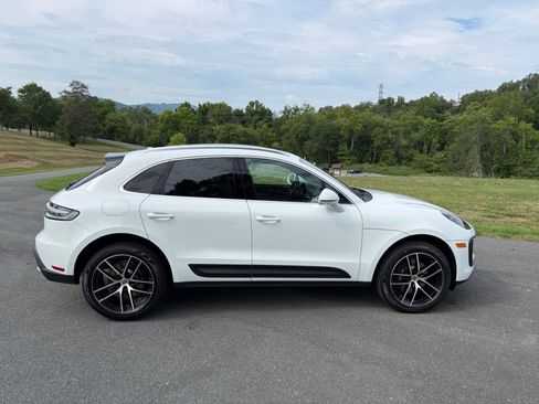 New 2026 Porsche Macan Turbo AWD/4WD image 8