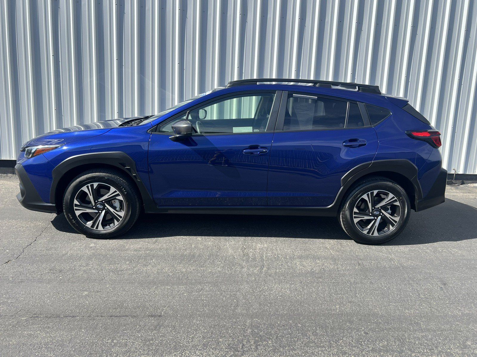 Certified 2025 Subaru Crosstrek 2.5i Premium AWD/4WD image 3