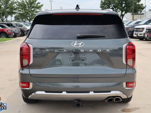 Used 2022 Hyundai Palisade Calligraphy FWD image 4