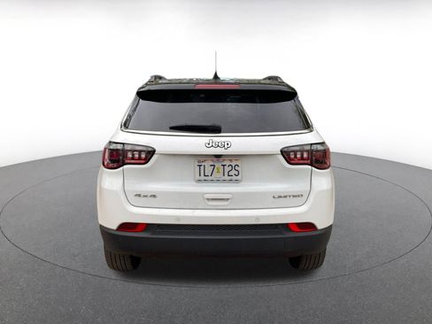 Used 2025 Jeep Compass Limited image 6