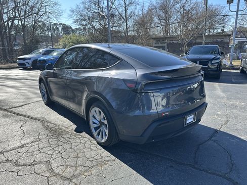 Used 2026 Tesla Model Y Premium image 7