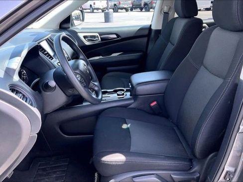 Used 2020 Nissan Pathfinder S AWD/4WD image 27