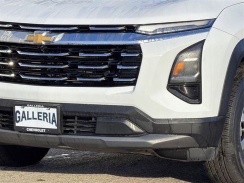 Used 2025 Chevrolet Equinox LT image 7
