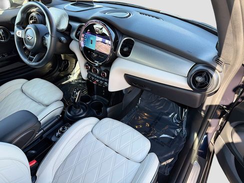 Used 2024 MINI Cooper S image 13