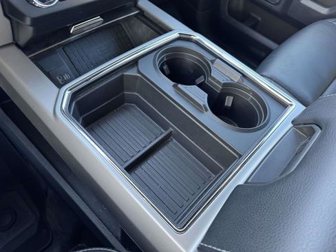 Used 2022 Ford F250 Lariat w/ Tremor Off-Road Package image 41