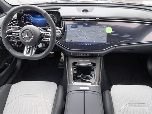 New 2026 Mercedes-Benz E 53 AMG e 4MATIC Sedan image 22