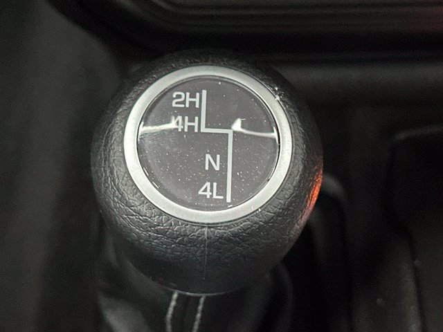 Used 2026 Jeep Wrangler Unlimited Sahara AWD/4WD image 36