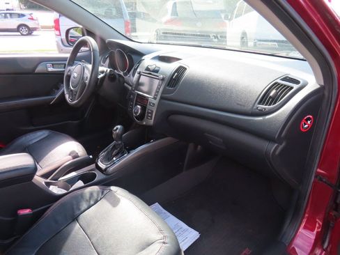Used 2012 Kia Forte SX w/ Tech Pkg FWD image 17