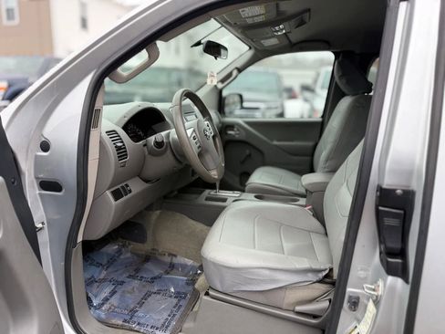 Used 2016 Nissan Frontier S image 9