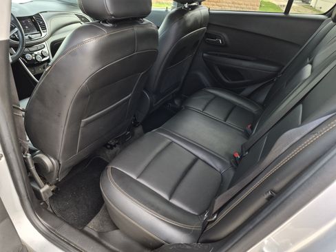 Used 2020 Chevrolet Trax Premier AWD/4WD image 14