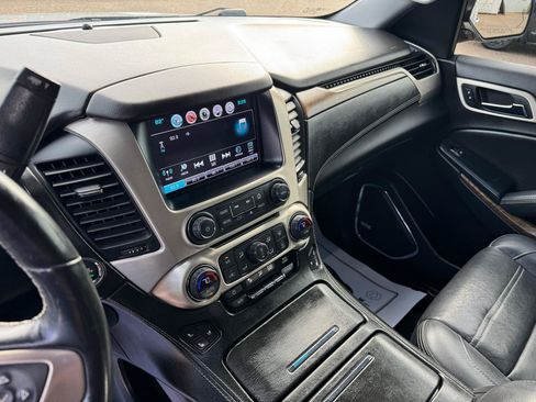 Used 2019 GMC Yukon XL Denali w/ Open Road Package AWD/4WD image 18