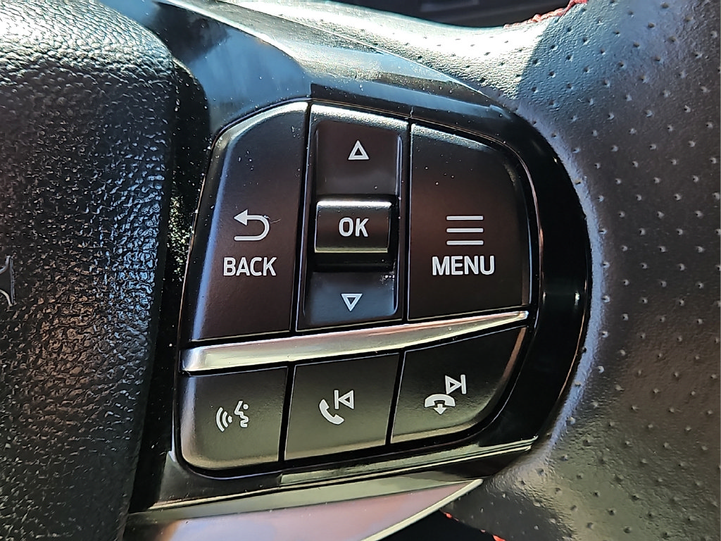 Used 2025 Ford Explorer ST-Line AWD/4WD image 23