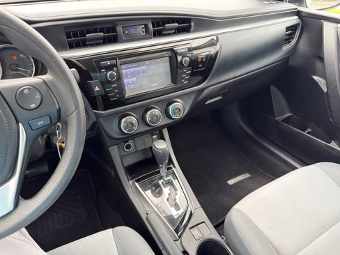 Used 2016 Toyota Corolla L FWD image 15