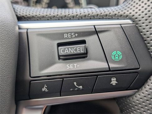 New 2025 Mitsubishi Outlander SE image 17