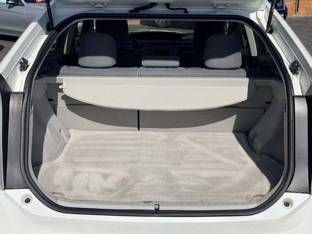 Used 2014 Toyota Prius Two FWD image 14