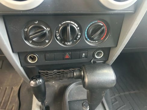 Used 2010 Jeep Wrangler Sahara w/ Trailer Tow Group image 14