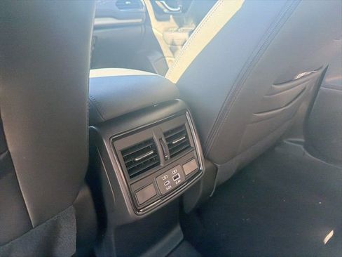 Used 2025 Subaru Forester Limited w/ Popular Package image 7