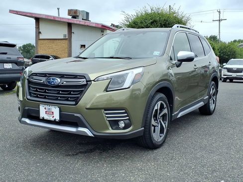 Certified 2024 Subaru Forester Touring w/ Pop Package 2 AWD/4WD image 3