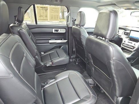 Used 2023 Ford Explorer XLT w/ Equipment Group 202A image 16