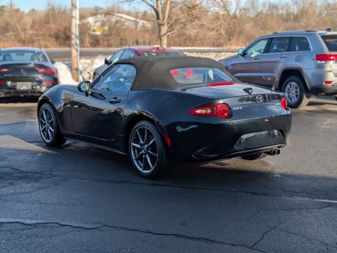 Used 2021 MAZDA MX-5 Miata Grand Touring image 11