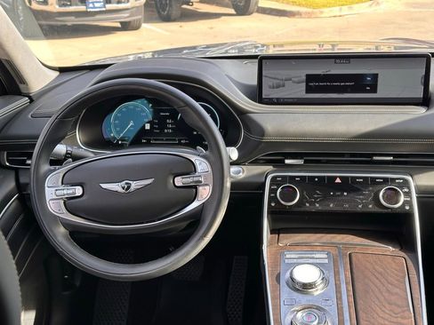 Used 2024 Genesis GV80 3.5T w/ Prestige Package image 22