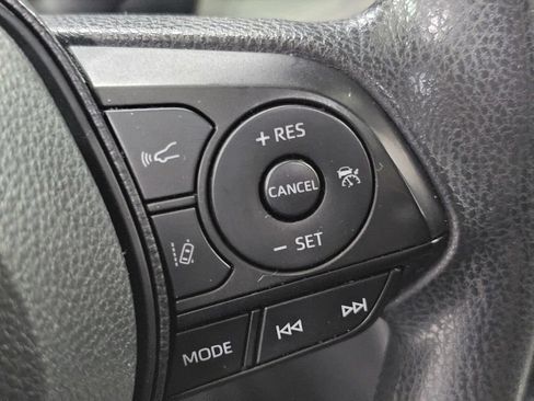 Used 2019 Toyota RAV4 XLE w/ All Weather Liner Package AWD/4WD image 32