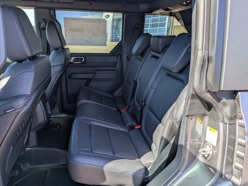 New 2025 Ford Bronco Big Bend w/ Black Diamond Package image 9