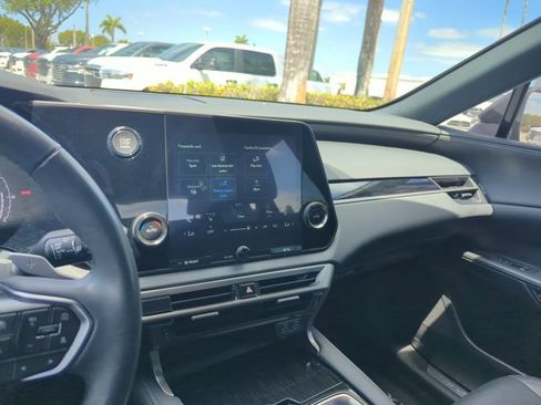 Used 2024 Lexus RX 350 FWD w/ Technology Package image 6