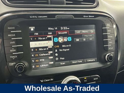 Used 2015 Kia Soul ! w/ Sun & Sound Package FWD image 30