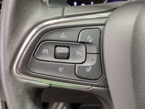 Used 2023 Buick Envision Essence image 27