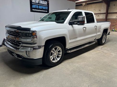 Used 2017 Chevrolet Silverado 1500 LTZ w/ LTZ Plus Package AWD/4WD image 6