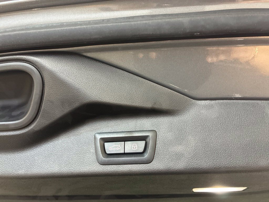 Certified 2025 BMW X5 xDrive50e AWD/4WD image 34
