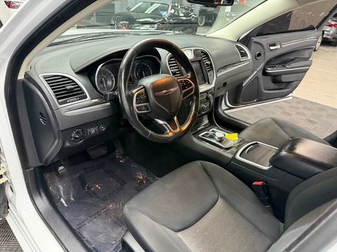 Used 2019 Chrysler 300 Touring w/ Sport Appearance Package RWD image 35