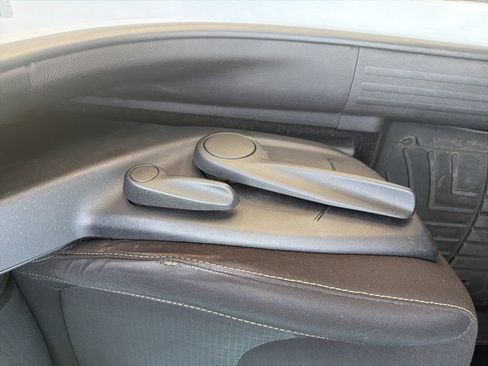 Used 2016 Jeep Cherokee Latitude image 16