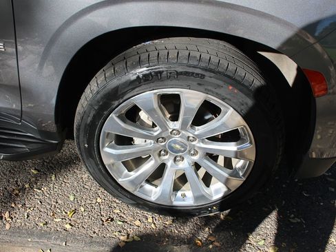 Used 2021 Chevrolet Tahoe Premier w/ Premium Package image 75