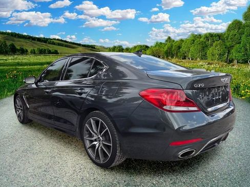 Used 2019 Genesis G70 3.3T Design RWD image 3