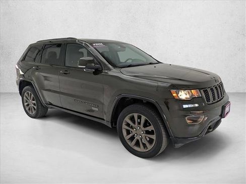 Used 2016 Jeep Grand Cherokee Limited 75th Anniversary image 3