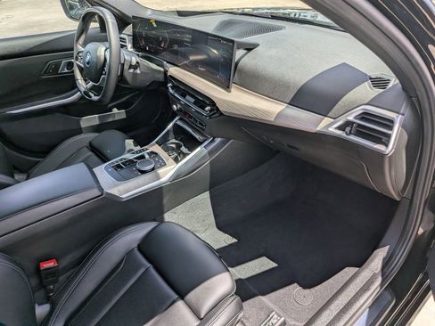 Used 2025 BMW 330i Sedan RWD image 14