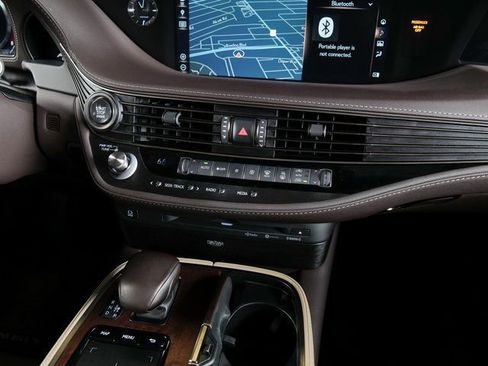 Used 2019 Lexus LS 500 AWD w/ Interior Upgrade Package image 17