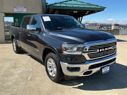 Used 2019 RAM 1500 Laramie image 9