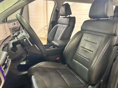 Used 2024 Hyundai Santa Fe Limited AWD/4WD image 11