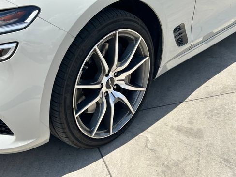 Used 2026 Genesis G70 2.5T RWD image 9