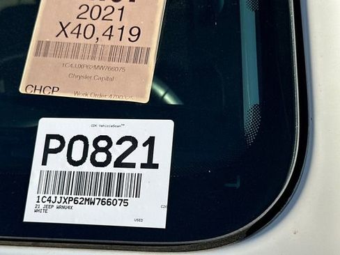 Used 2021 Jeep Wrangler Unlimited Sahara w/ Cold Weather Group image 16