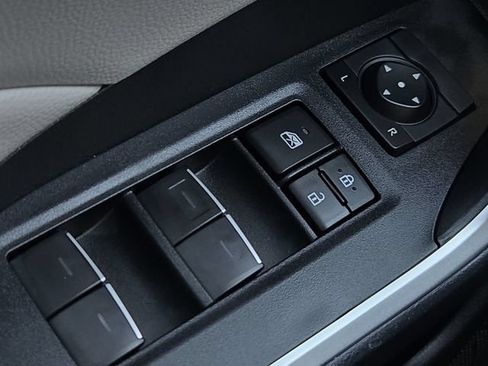 Certified 2025 Toyota RAV4 XLE w/ Convenience Package AWD/4WD image 25