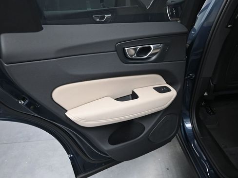 New 2026 Volvo XC60 T8 Plus w/ Protection Package Premier AWD/4WD image 17