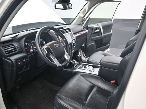 Used 2021 Toyota 4Runner Limited AWD/4WD image 6