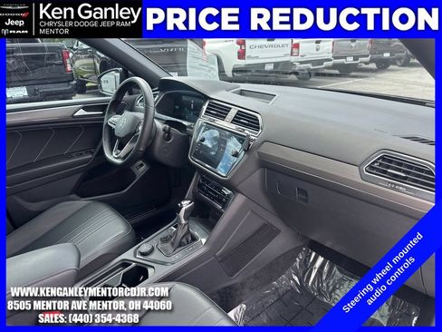 Used 2024 Volkswagen Tiguan SE R-Line AWD/4WD image 27