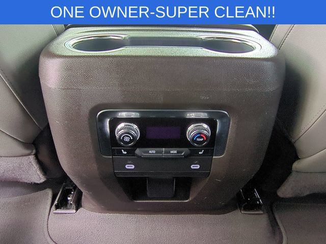 Used 2022 GMC Yukon SLT w/ SLT Premium Package AWD/4WD image 34