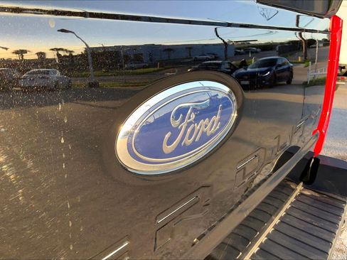 Used 2025 Ford F250 XLT AWD/4WD image 10