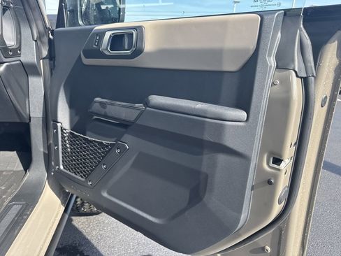 New 2025 Ford Bronco Big Bend w/ Black Diamond Package image 8